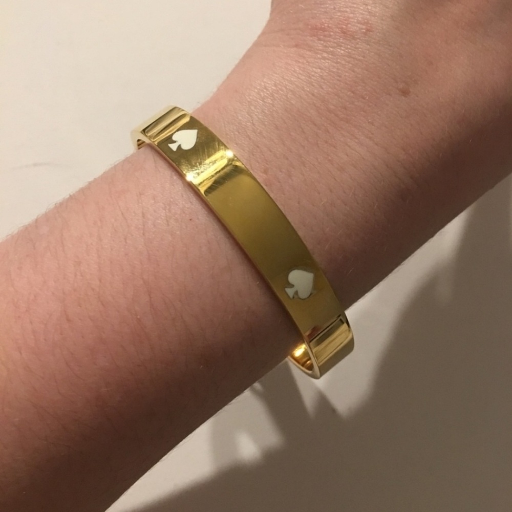 NWT‎ Kate Spade bangle with cream spades